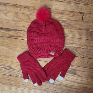 NWOT Red Winter Hat And Matching Finger Glove Set
